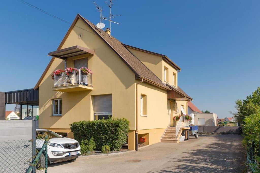 Appartement Climatise 70 M2, Proximite De Colmar Sainte-Croix-en-Plaine Exterior photo